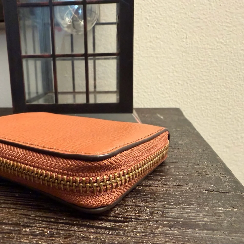 MARC JACOBS tan WOMEN'S MINI EMPIRE CITY COMPACT LEATHER WALLET